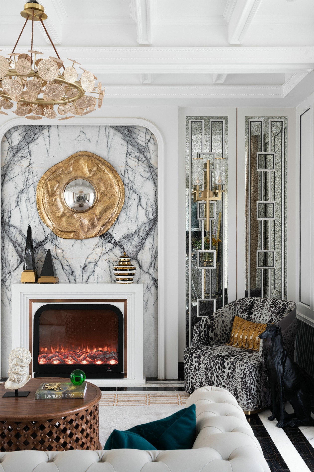 欧式轻奢风格室内家装案例效果图-客厅沙发 欧式轻奢风格室内家装案例效果图-客厅沙发